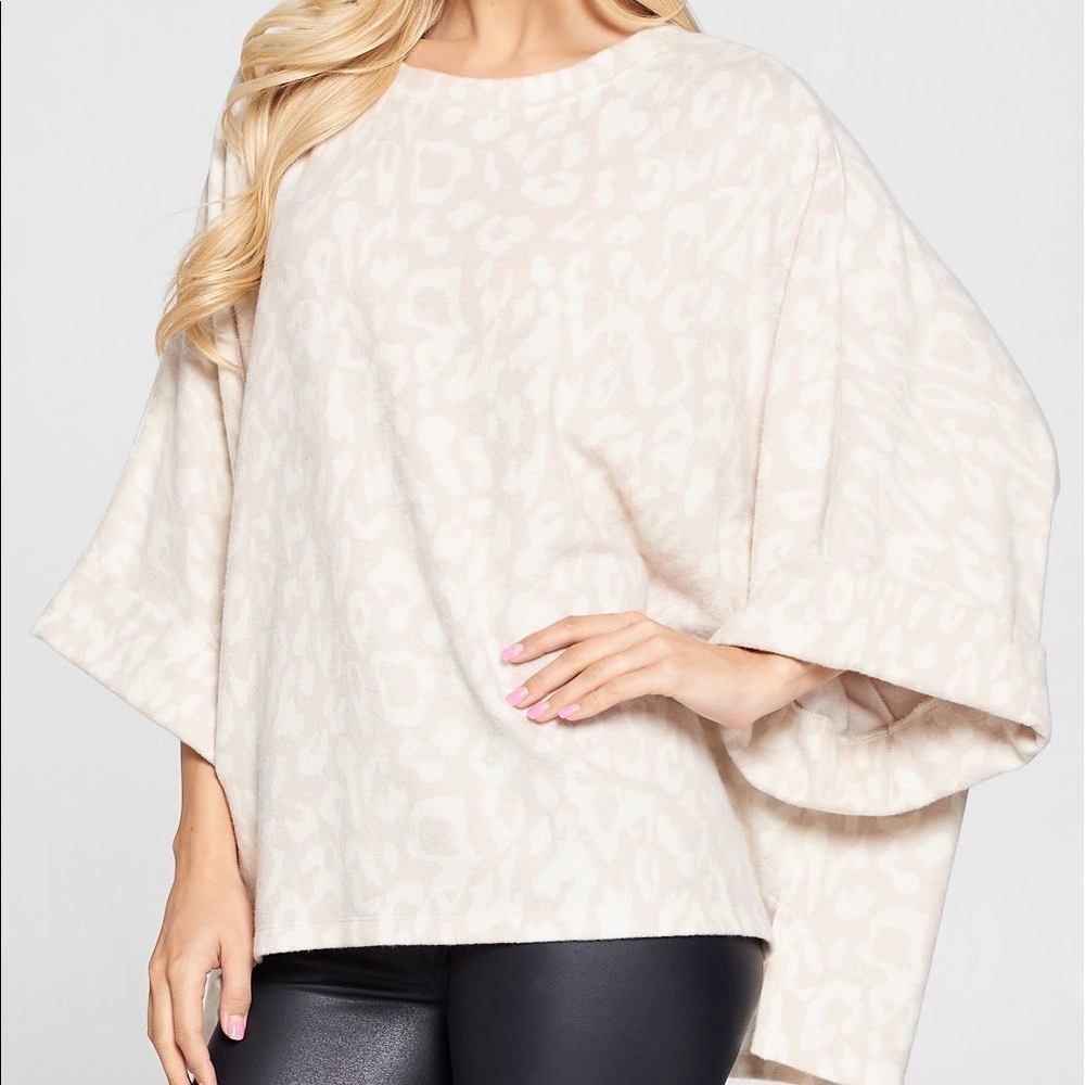 Adrienne Leopard French Terry Oversized Sweatshirt